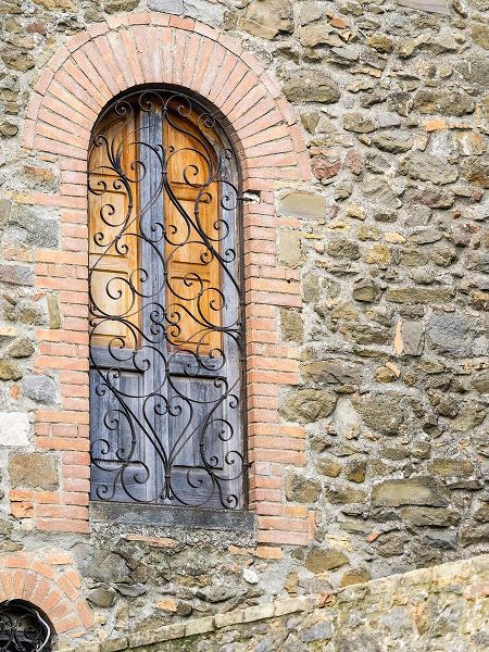Eggers, Julie 아티스트의 Italy-Tuscany-Province of Siena-Montalcino Unique window with shutters작품입니다.